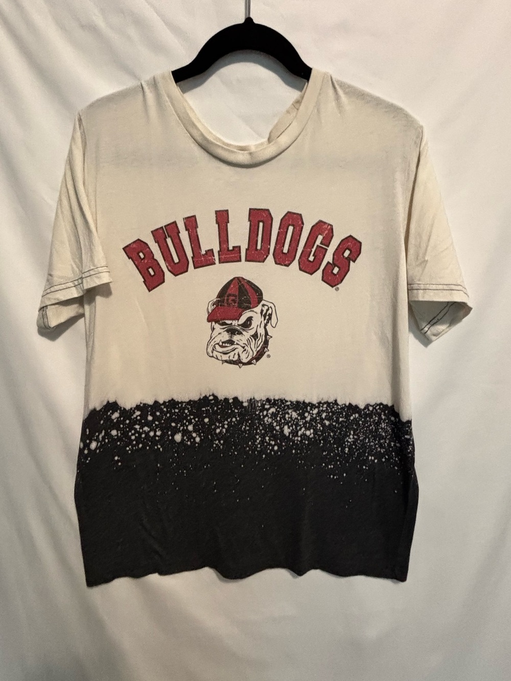 UGA Bulldogs Graphic Short-Sleeve Tee in Cream and Black